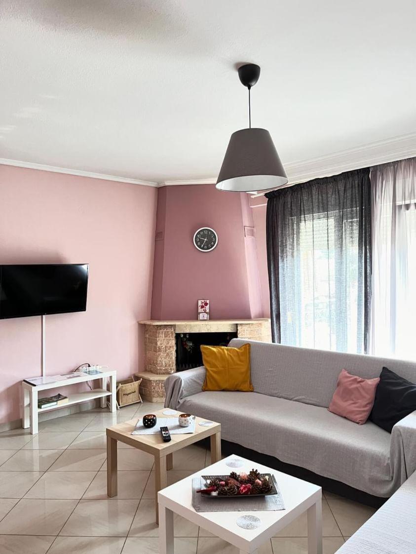 Soyzana Family Apartment Peraia  Exterior photo