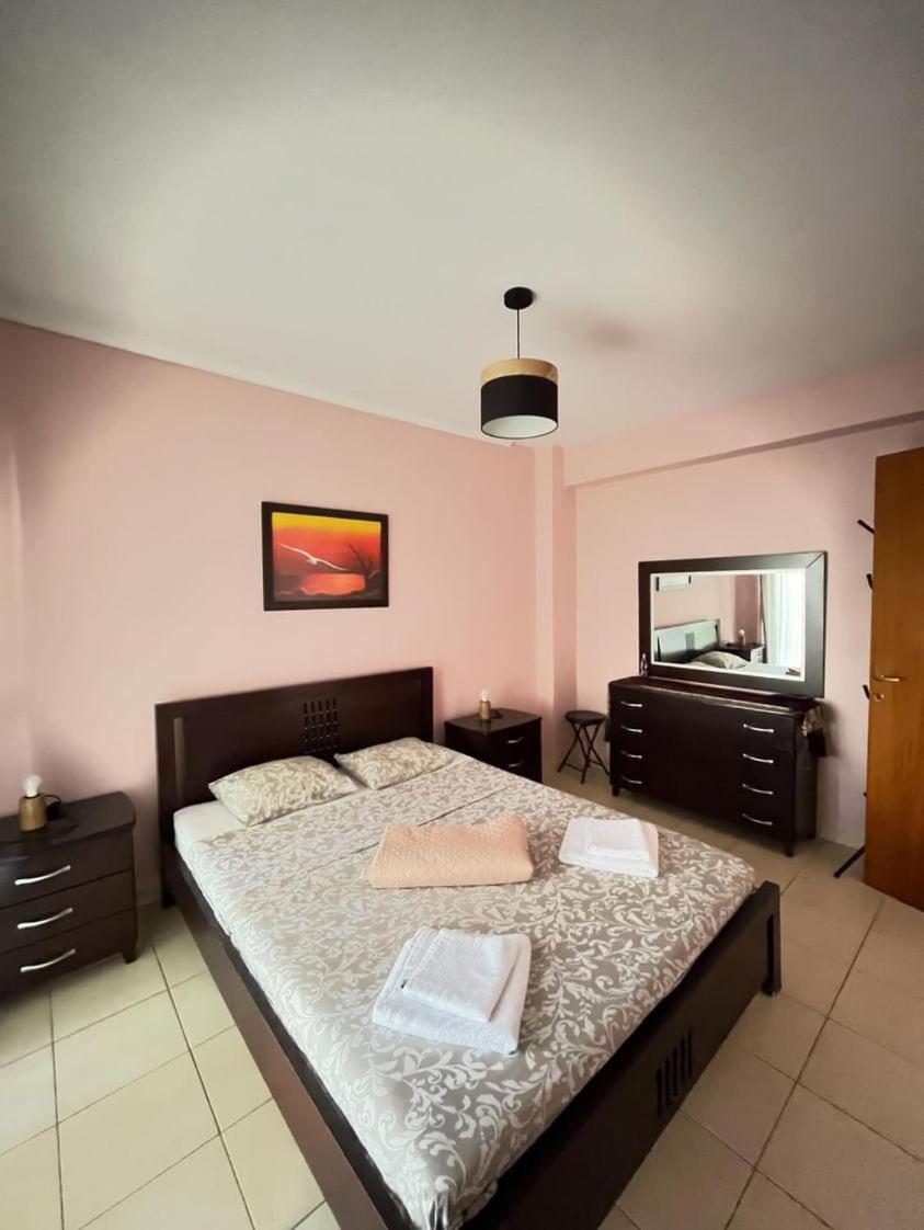 Soyzana Family Apartment Peraia  Exterior photo